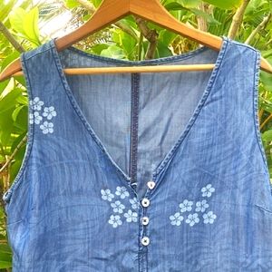 Plumeria And Palms Tank